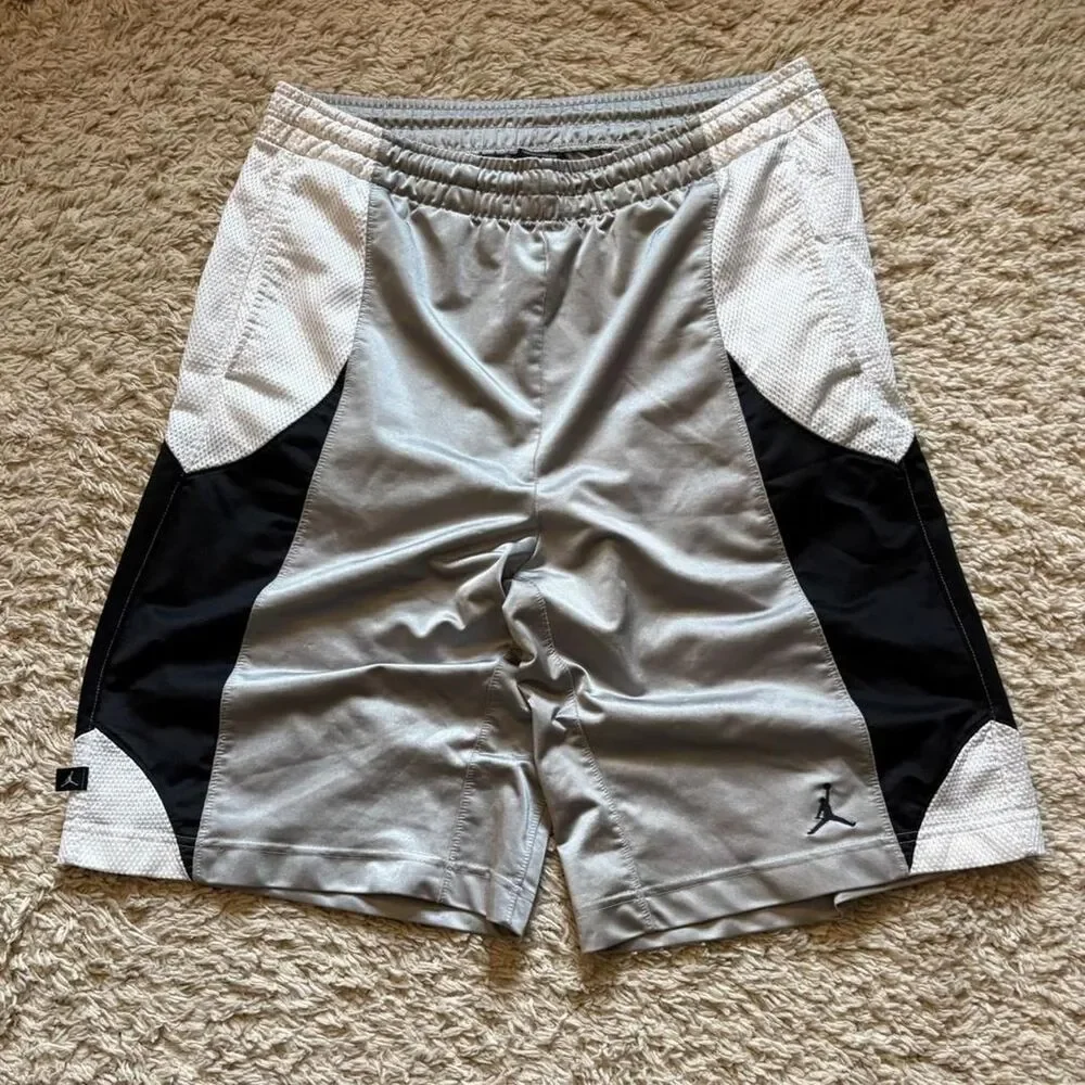 Vintage Mens Air Jordan Baggy Basketball Shorts SZ M